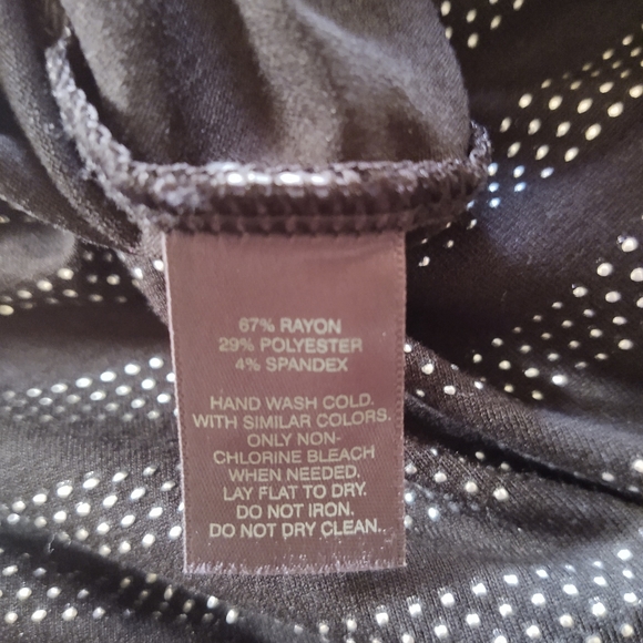 White House Black Market Top - Picture 6 of 7